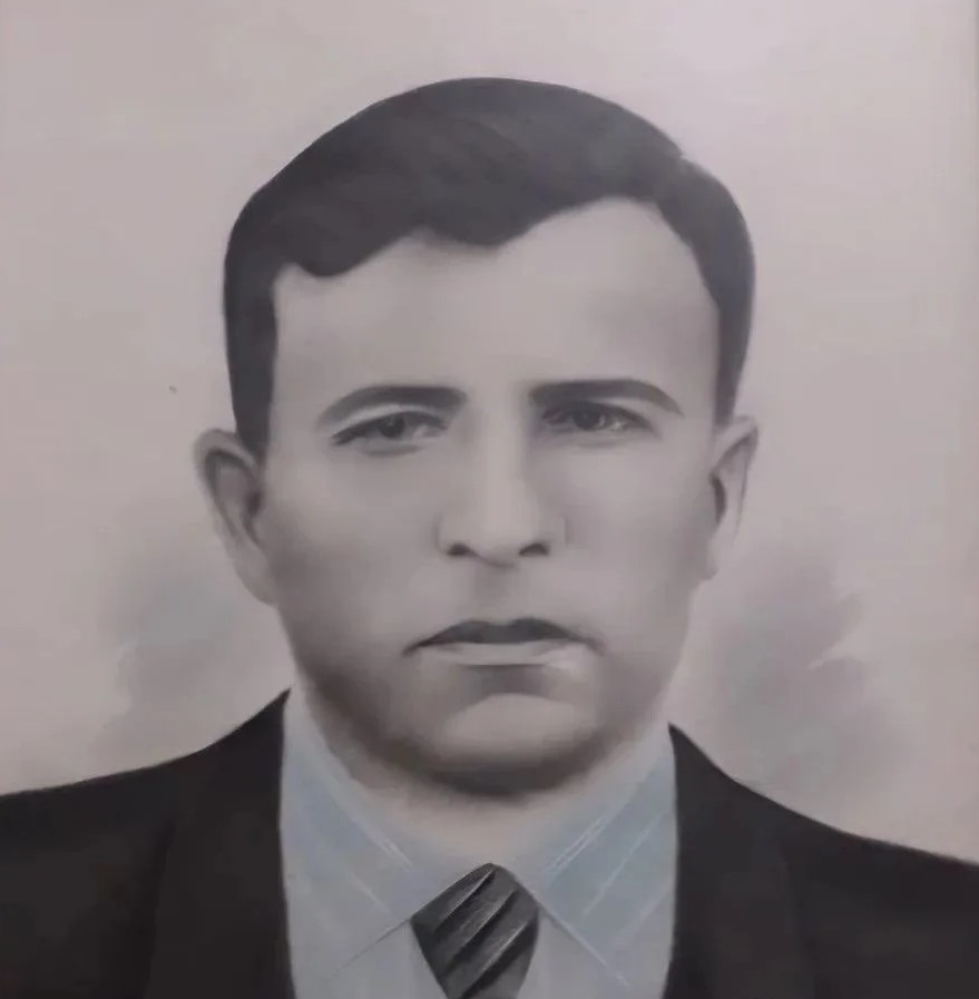 Аушев.jpg Аушев.jpg